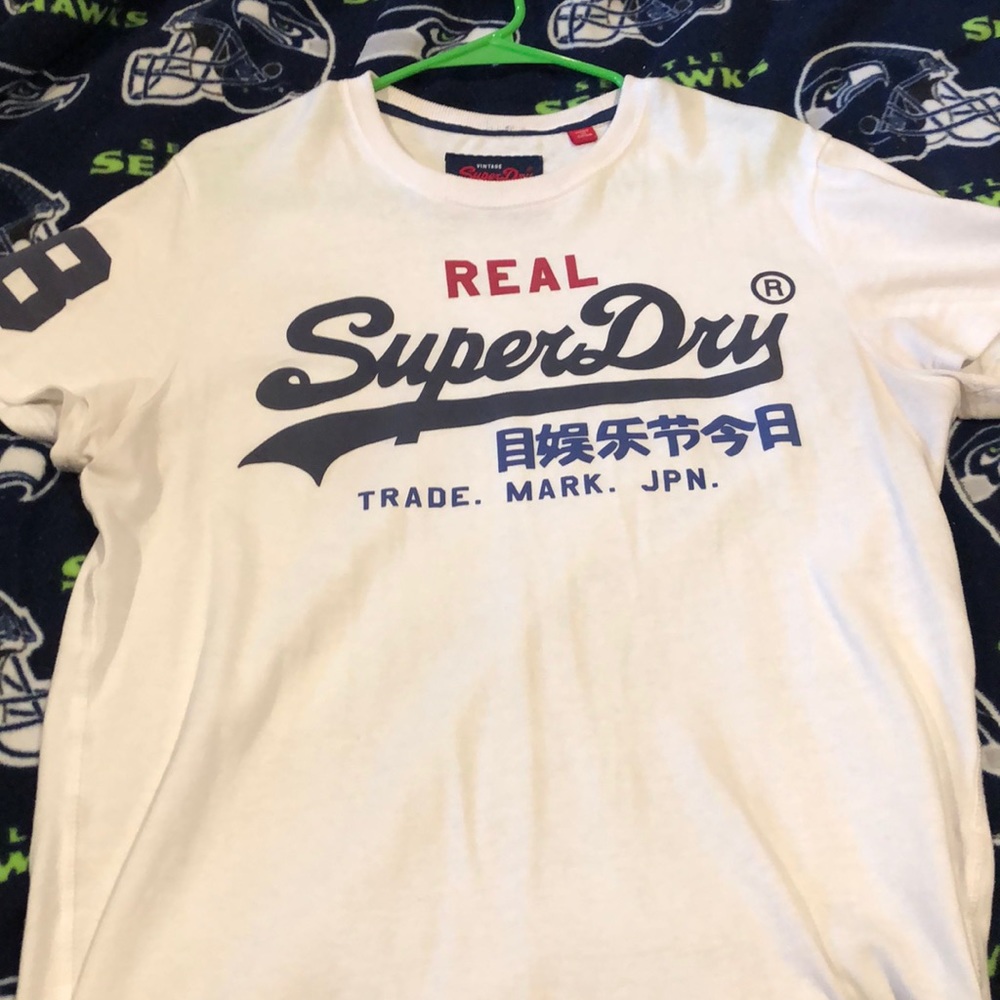 Superdry t shirt medium